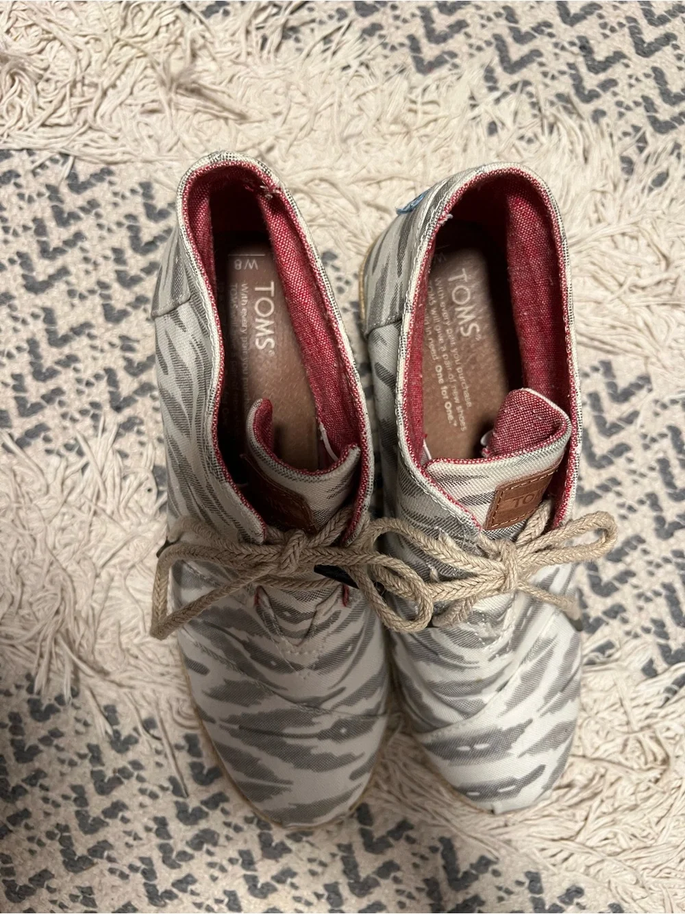 Toms Women's Ankle Booties in Light Gray Camo with Red Lining